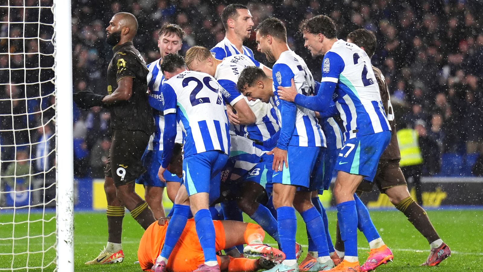 Hinshelwood Returns to Seal Brighton Comeback Win Over Brentford